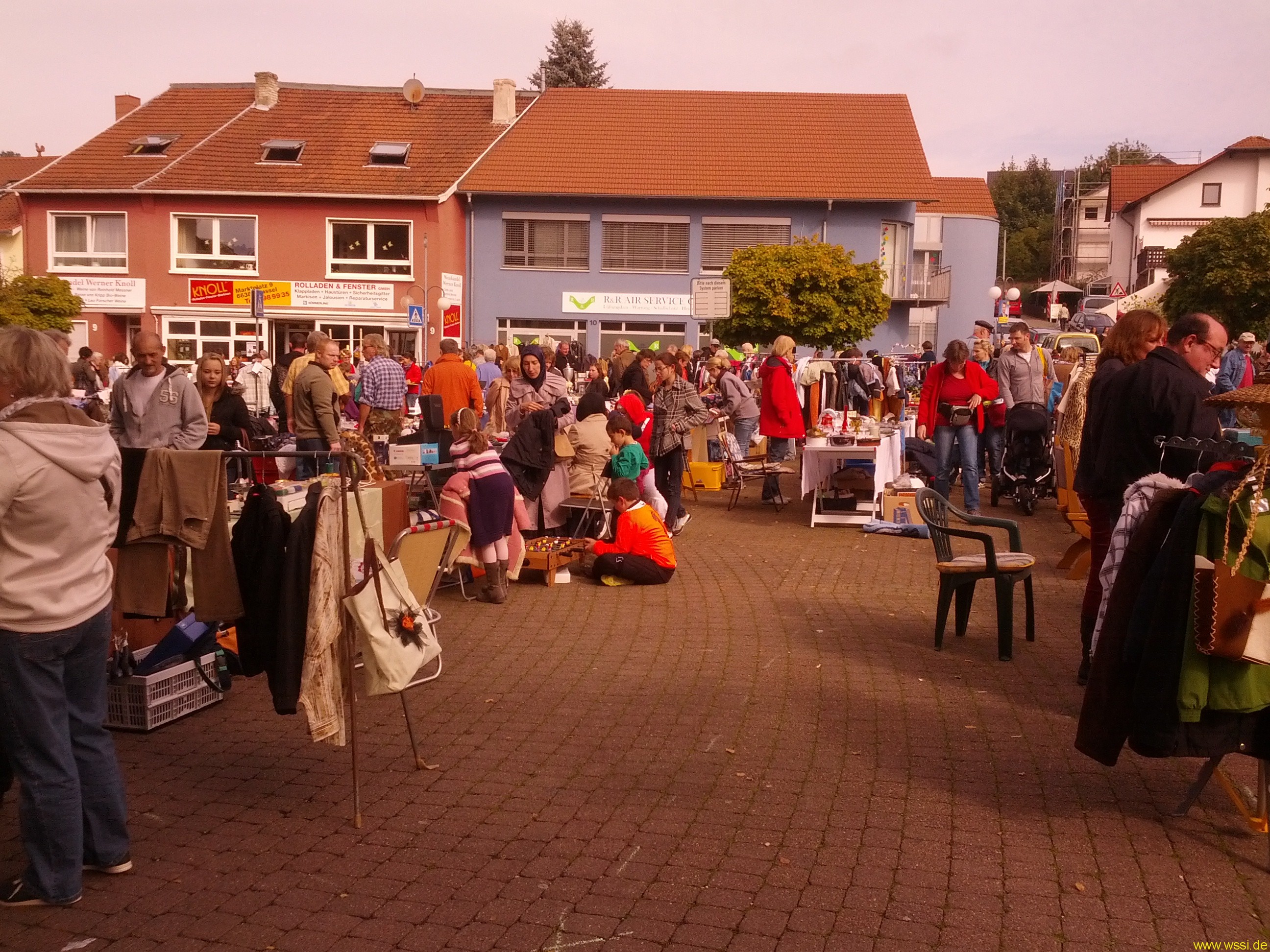 Flohmarkt der Hasenfelsschule Oberwürzbach