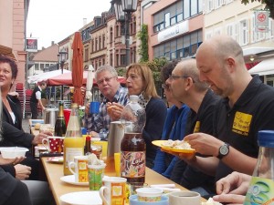 St. Ingbert frühstückt (Foto: Wolfgang Philipp)