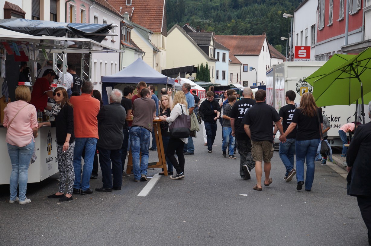 Dorffest Hassel mit Kirmes