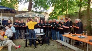 Der Becker-Chor in der "Luschd" (Foto: Edgar Omlor)