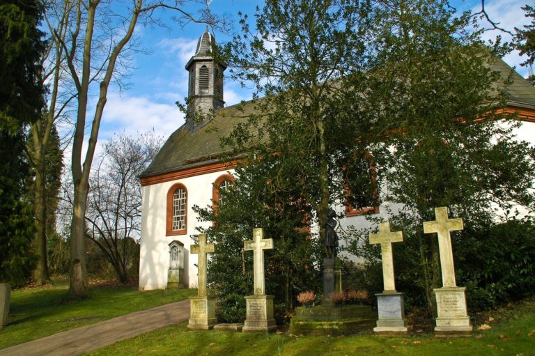 Spaziergang über den Alten Friedhof