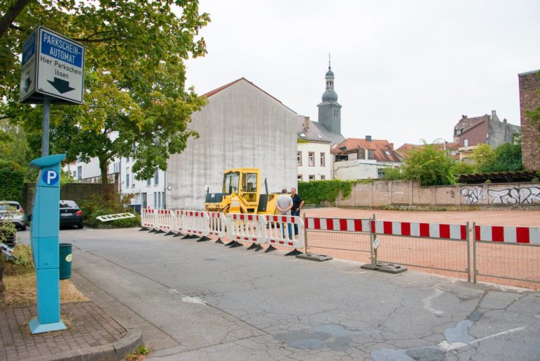 25 neue Parkplätze: Erweiterungsarbeiten in der Poststraße werden diese Woche fertiggestellt
