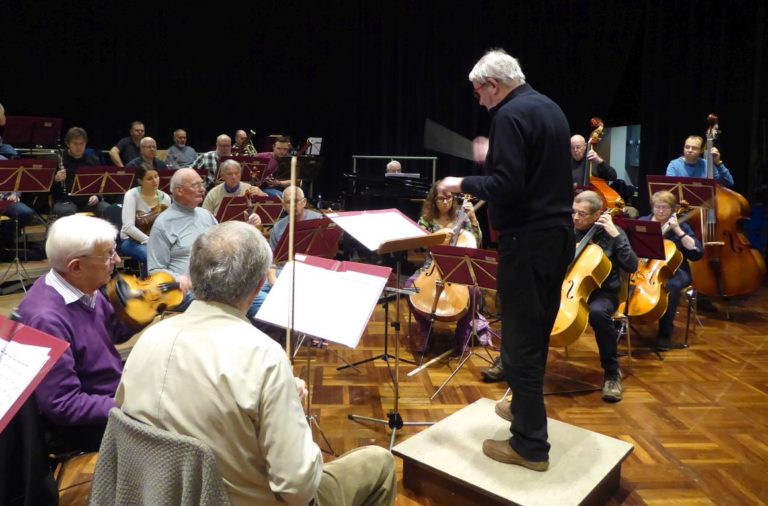 Von Berlin nach Chattanooga: Eine musikalische Weltreise mit dem Städtischen Orchester St. Ingbert