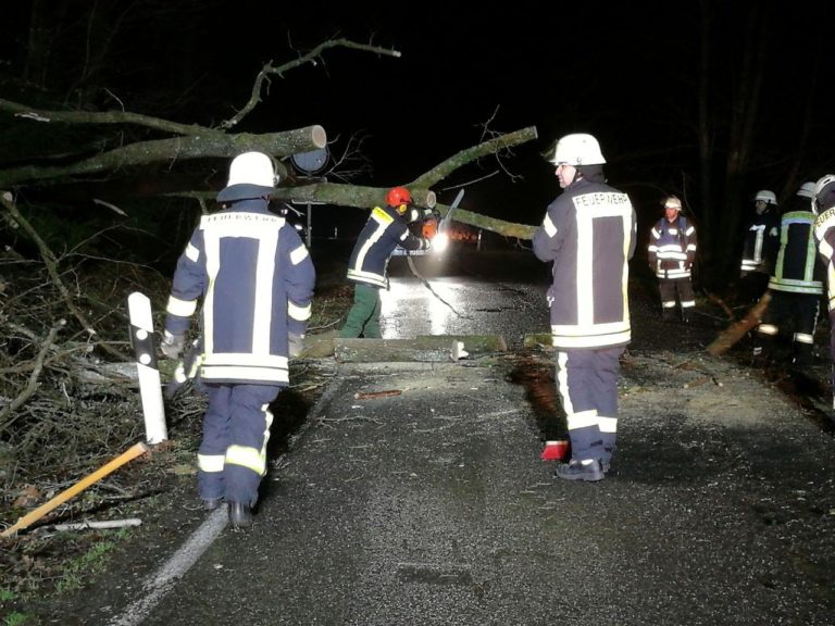 Unruhige Nacht für die Einsatzkräfte