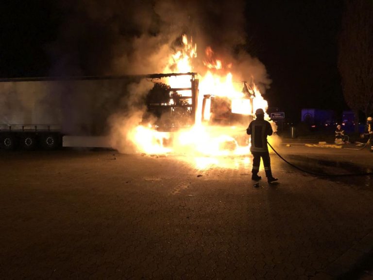 LKW Brand auf dem Rastplatz Kahlenberg