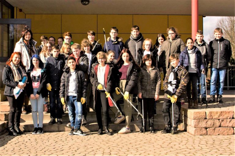 Über 200 Teilnehmer bei „Rohrbach putzt sich raus“