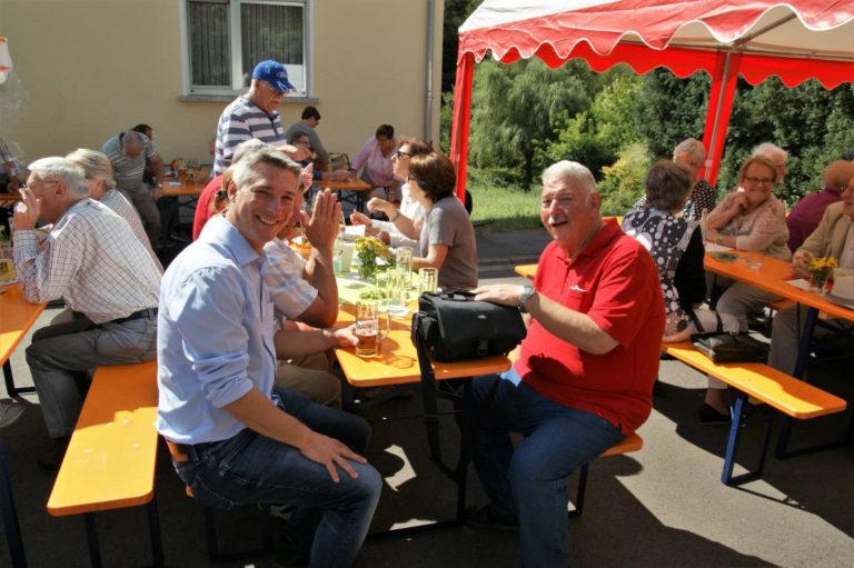 Sonne und gute Laune beim Brunnenfest der CDU am Rothsolig