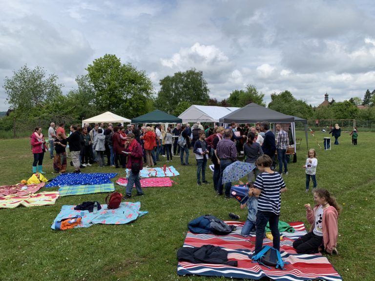 Picknick auf der Fideliswiese im Südviertel