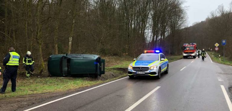 PKW überschlägt sich zwischen St. Ingbert und Oberwürzbach