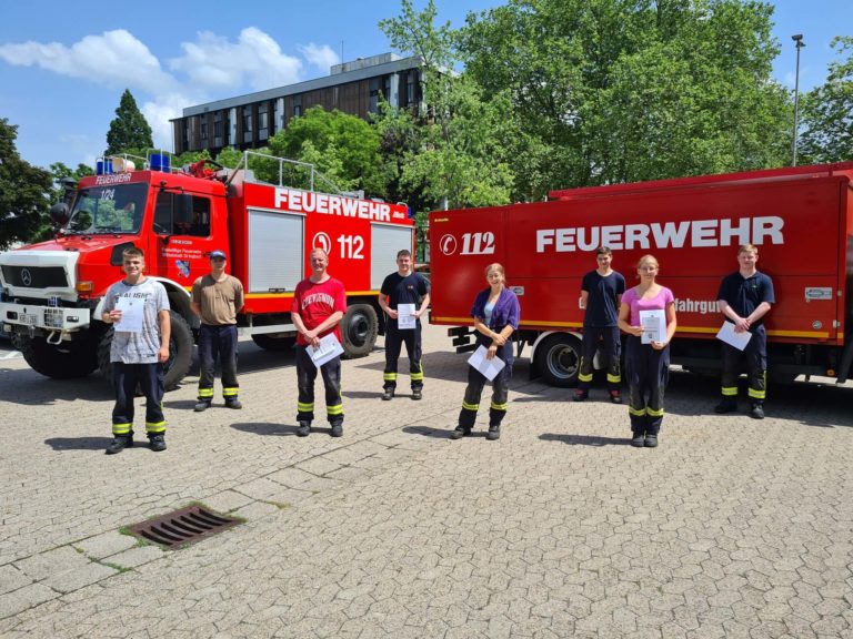 Feuerwehr: Acht Neue Atemschutzgeräteträger in St. Ingbert