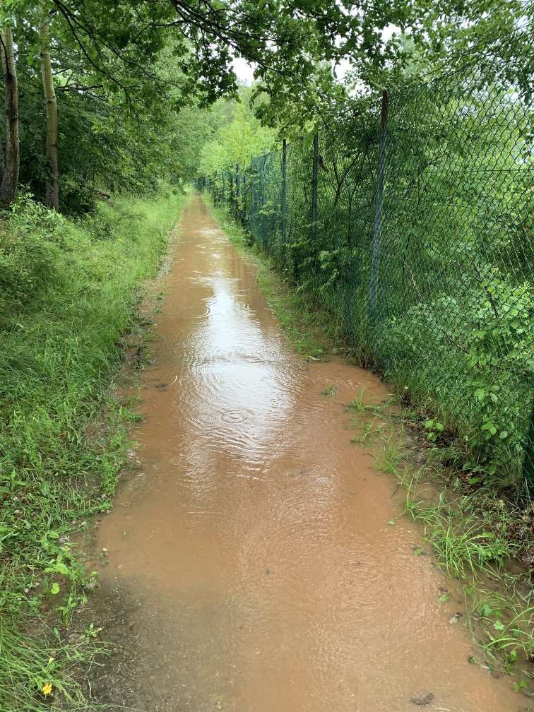 Sperrung Fußweg unterhalb des Klebergeländes