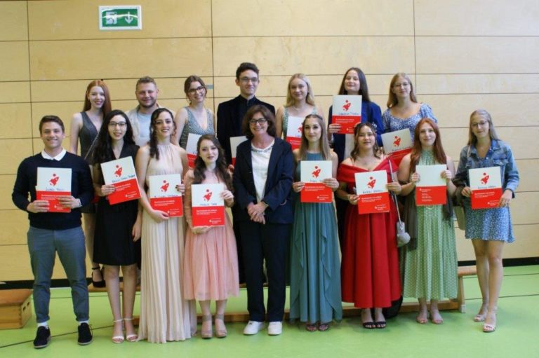 Gemeinschaftsschule Rohrbach verleiht zum ersten Mal alle Abschlüsse: HSA, MBA und Abitur