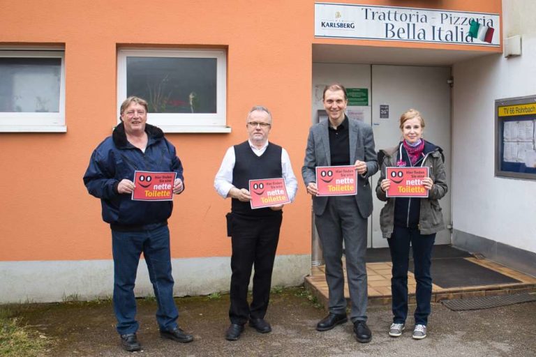 Die „Nette Toilette“ – Bella Italia in Rohrbach stellt Toiletten für Besucher der Jugendverkehrsschule bereit
