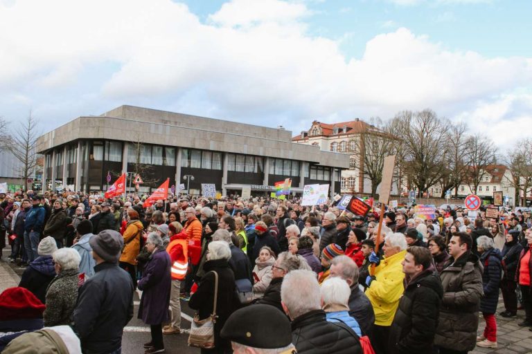 Über 1.000 Menschen bei Demo in St. Ingbert