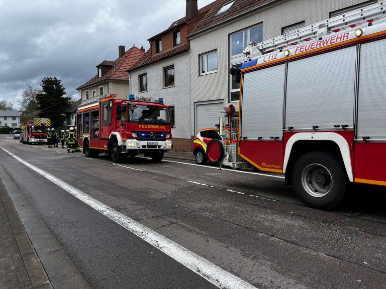 Zwei Personen nach Brand in Küche verletzt