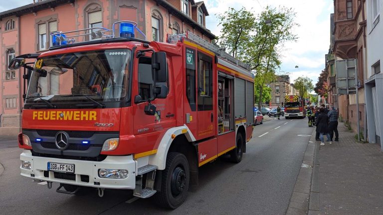 Rauchmelder in leerstehender Wohnung und Drohneneinsatz zur Personensuche