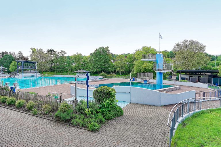 Vorbereitungen für die Freibadsaison im blau St. Ingbert laufen auf Hochtouren