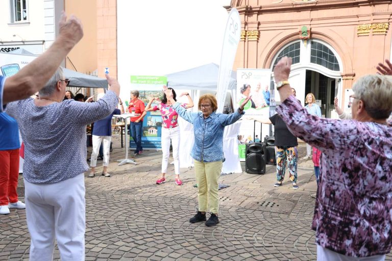 Seniorenbeirat gestaltet Bühnenprogramm beim 3. St. Ingberter Memory Walk