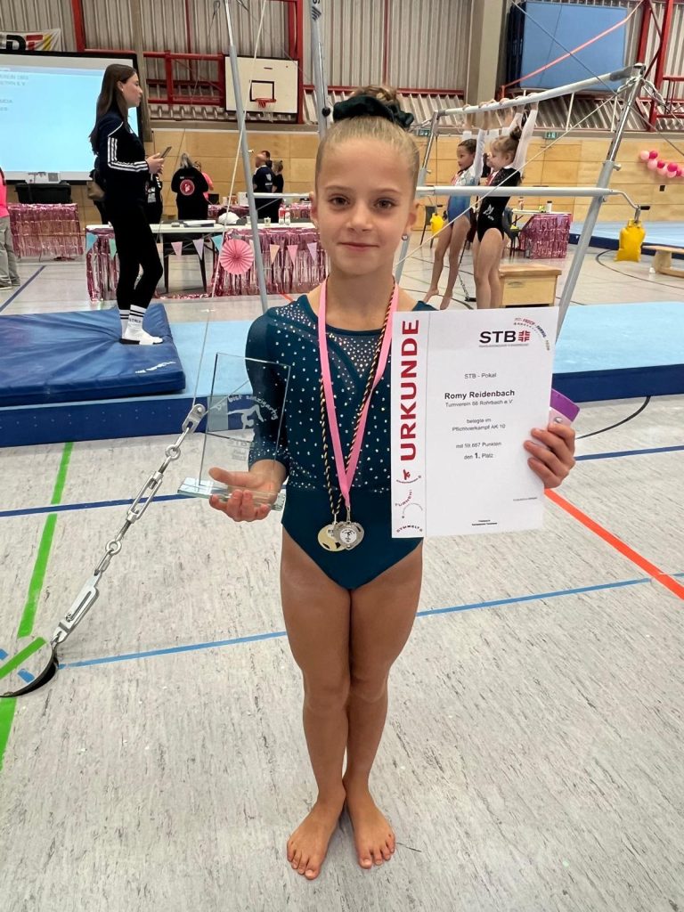 Romy Reidenbach gewinnt STB-Pokal in Dillingen