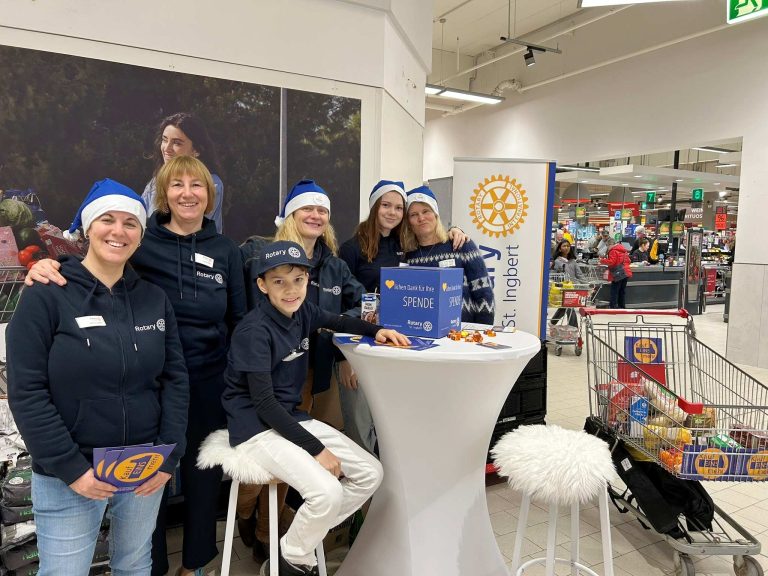 „Kauf eins mehr“: Rotary sammelt 40 Kisten Lebensmittel