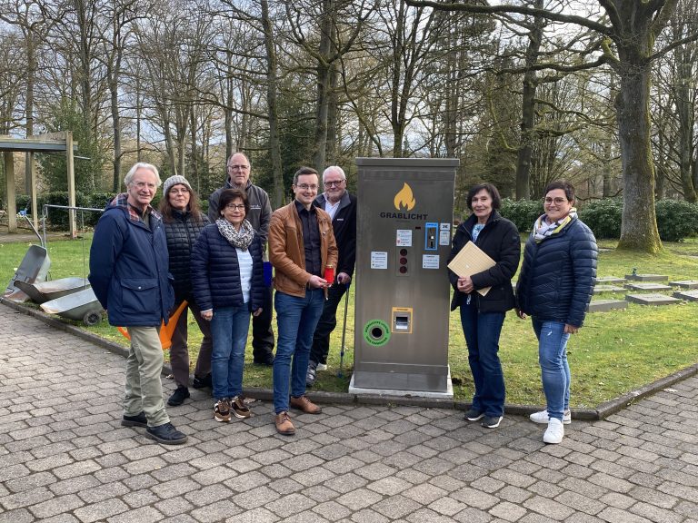 Der Ortsrat Mitte am Waldfriedhof – Fortschritte beim Sternenkindergrabfeld im Fokus