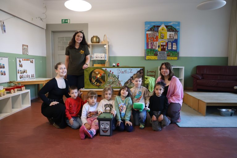 TIBO – Die Biogut-Tonne des EVS besucht Kita Luitpold